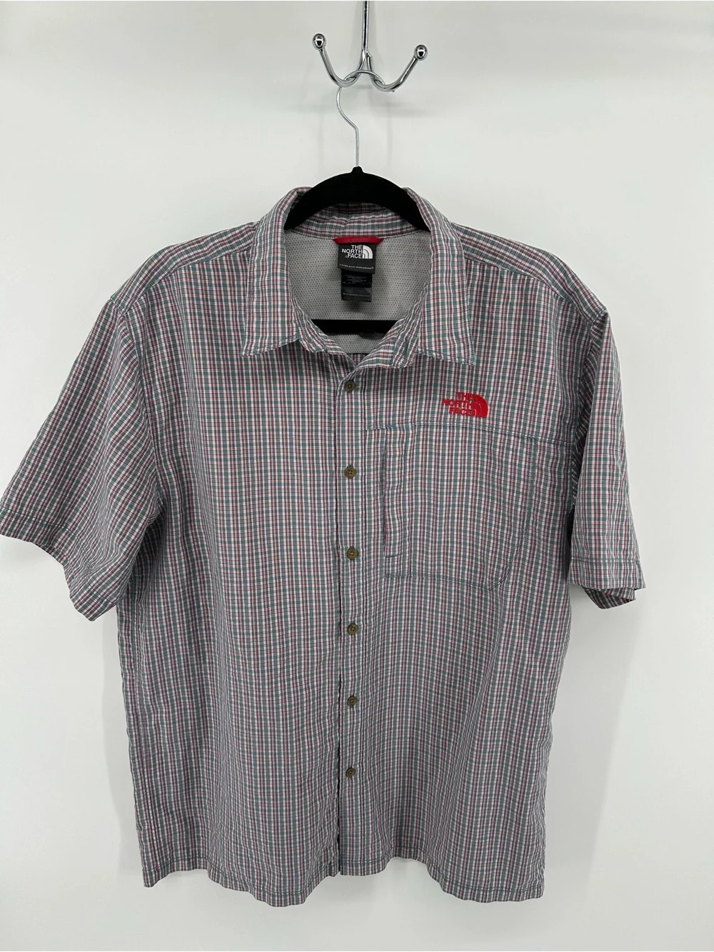 The North Face Short-Sleeve Plaid Button-Up Shirt - Red and Blue